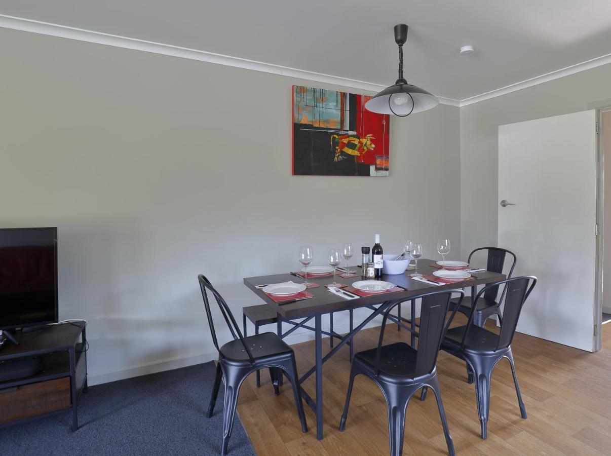 Mokonui Cottage - Te Anau Holiday Home Eksteriør bilde