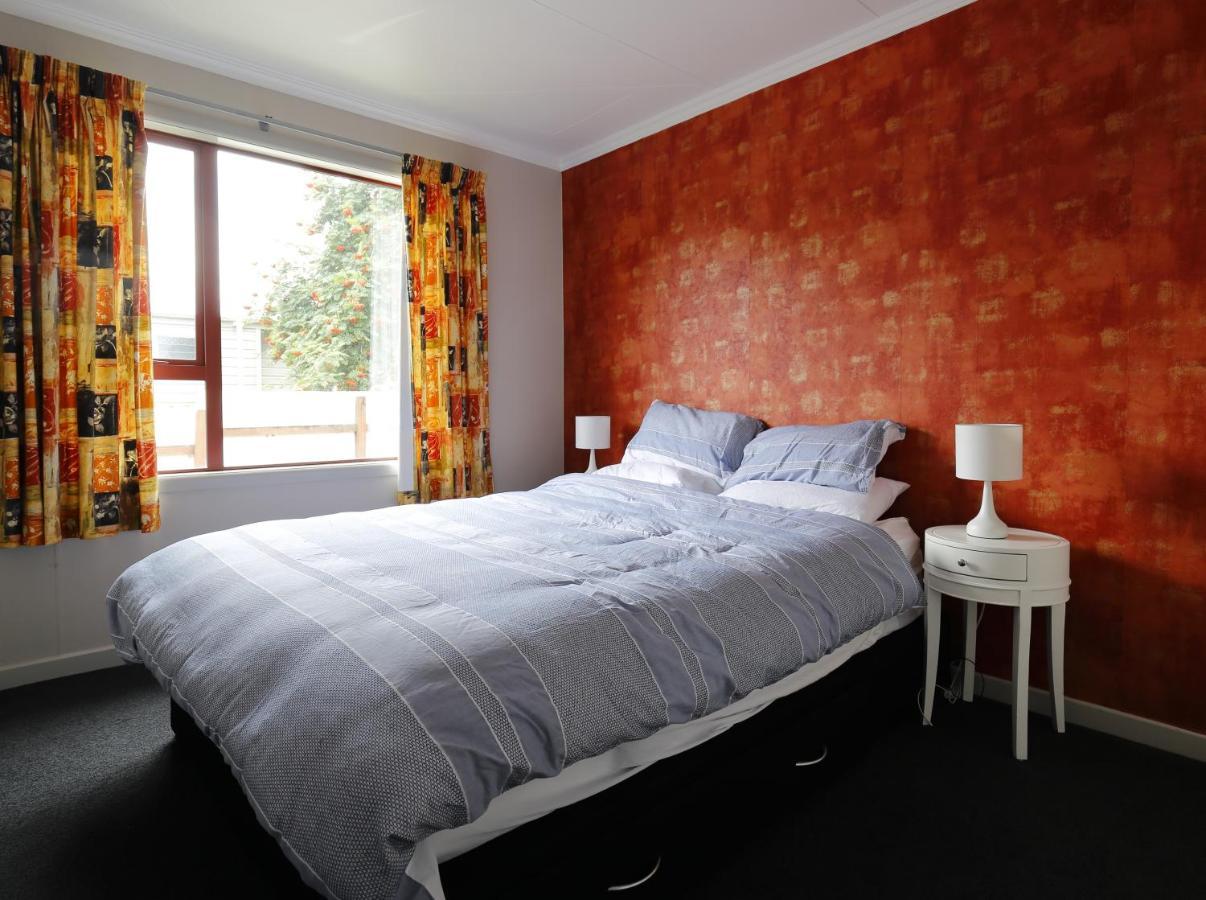 Mokonui Cottage - Te Anau Holiday Home Eksteriør bilde